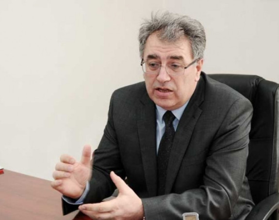 Dekani traže smjenu rektora 