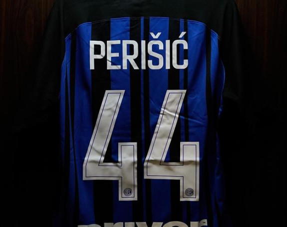 Inter odbio napade Junajteda, pa "vezao" Hrvata!