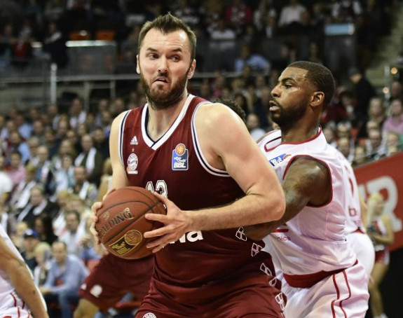 Mačvan opet pokidao ligamente koljena!