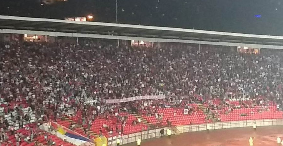 Poruka navijača Srbije: Česi, hvala vam za Kosovo!