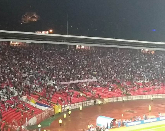 Poruka navijača Srbije: Česi, hvala vam za Kosovo!