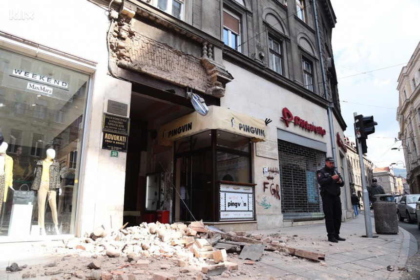 Srušio se balkon u centru Sarajeva