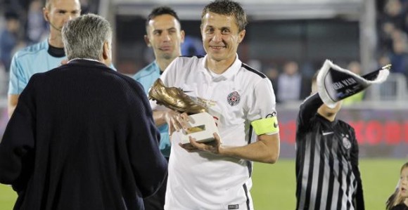 Video - Crno-bijela fešta: PAOK slavio u Humskoj, Saša Ilić stigao Mocu!
