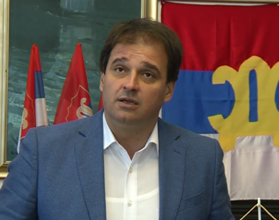 Dodik Srpsku vidi kao svoju prćiju