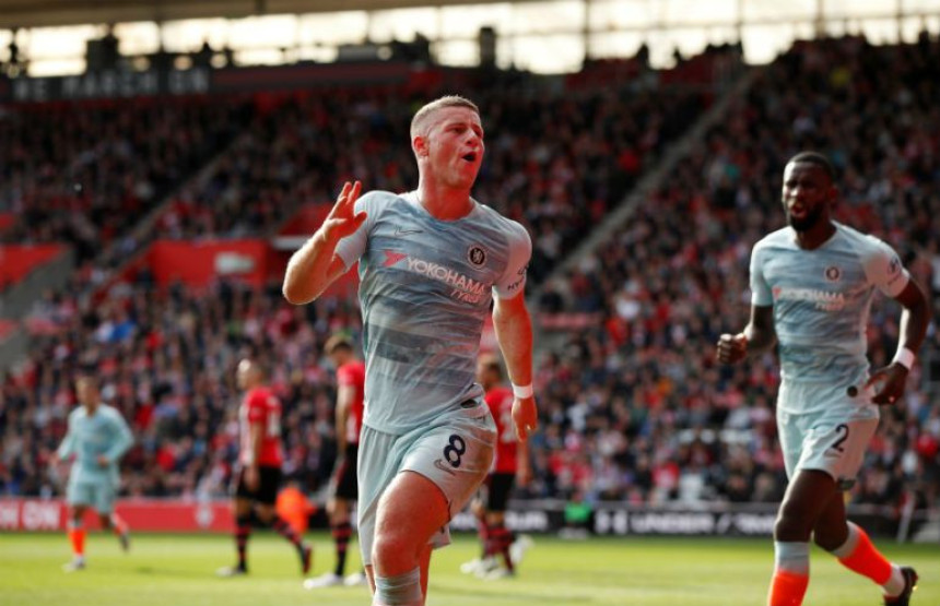 Čuda radi Mauricio Sari u Čelsiju! 