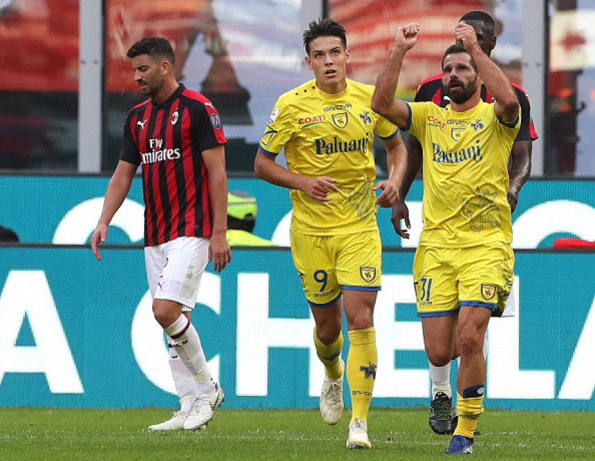 "Dinosaurus" Serđo Pelisije!