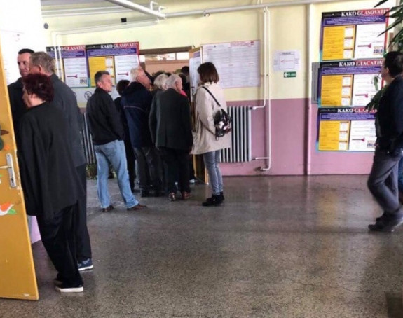 Otkud višak glasačkih listića?