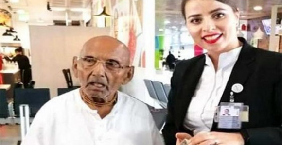 Ako pasoš ne laže ovo je najstariji čovek na svetu!