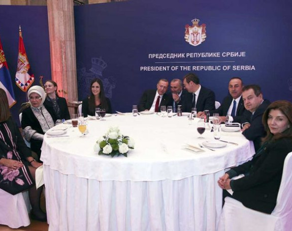 Vučić organizovao svečanu večeru Erdoganu