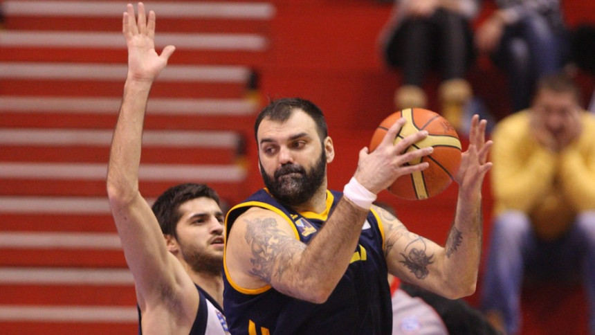 Varda ne odustaje od košarke!