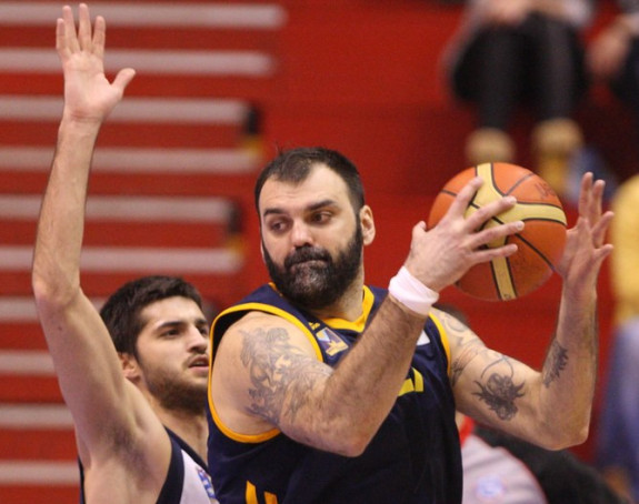 Varda ne odustaje od košarke!