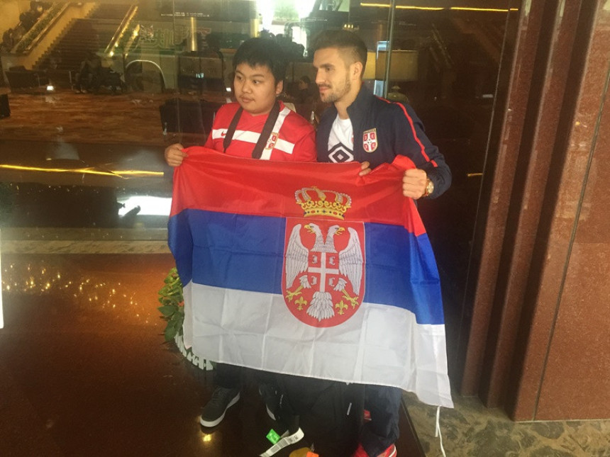 Letjeli su cio dan: "Orlovi" sletjeli u Kinu!