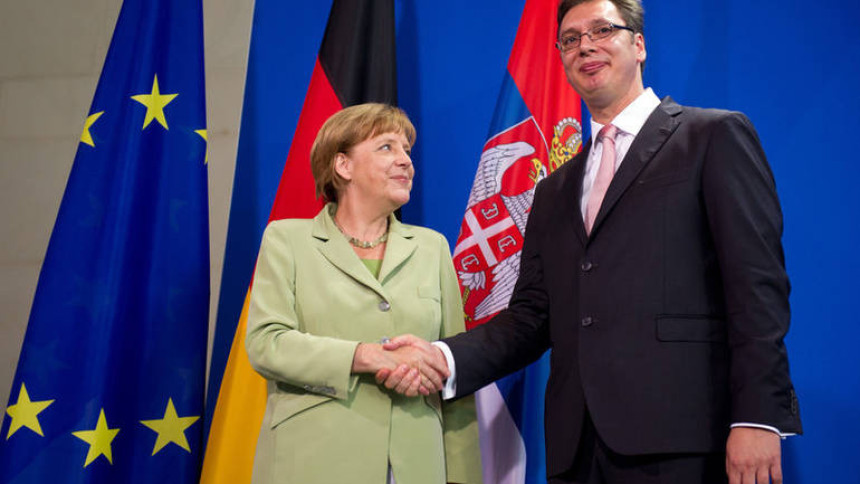 Merkel: Vučić se bori za stabilnost