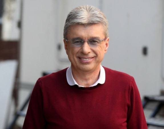 Saša Popović ide u penziju, ali i dalje ostaje na  funkciji!