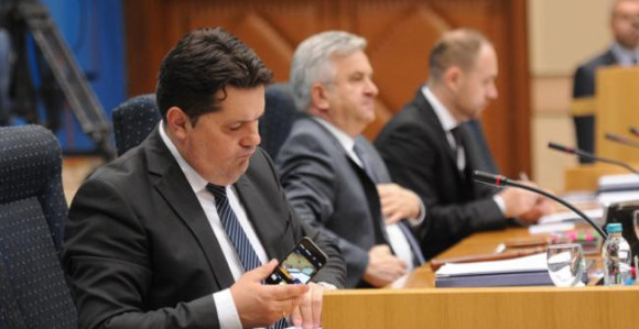 Hoće li Stevandić danas biti smijenjen?