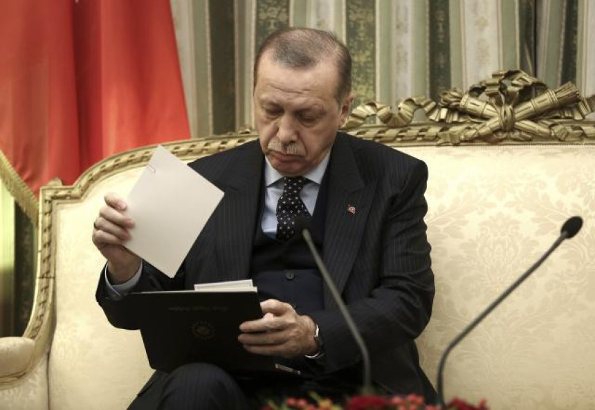 Izostala počast Tajipu Erdoganu