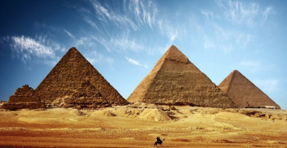 Vodili ljubav na vrhu piramide