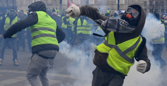 Hapšenje ljudi širom Francuske 