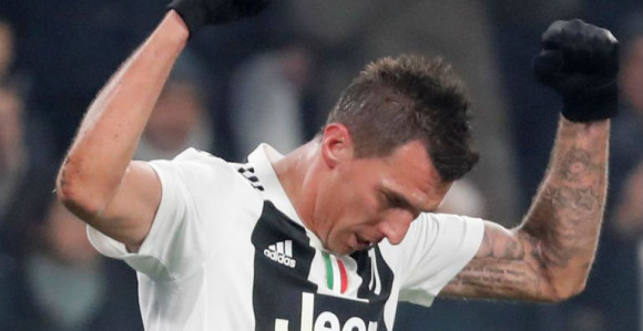 Јуве нуди Манџукићу уговор до краја каријере!