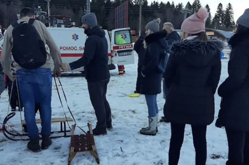 Dijete zadobilo teške povrede tokom sankanja  