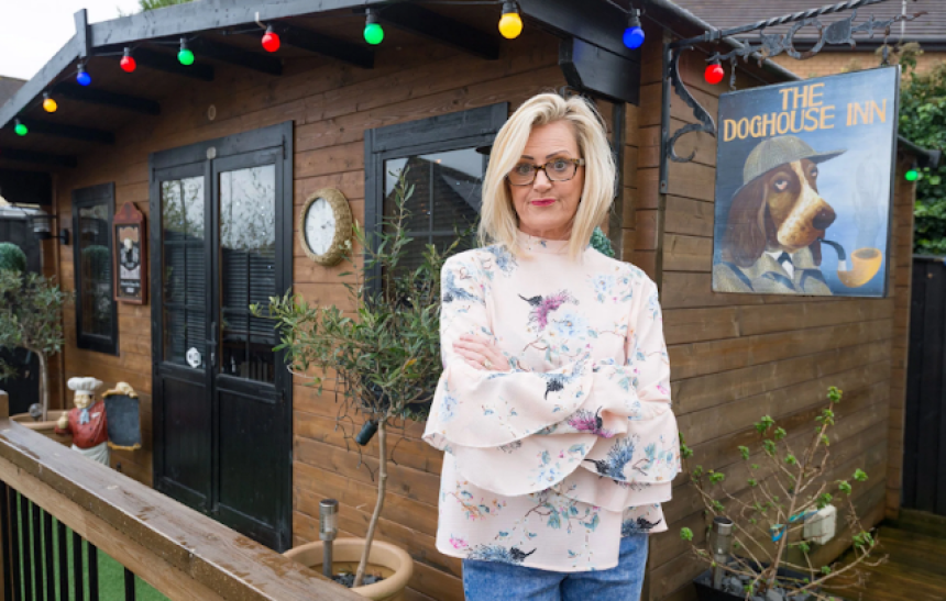 Napravila mužu kafanu u dvorištu da ne ide u druge