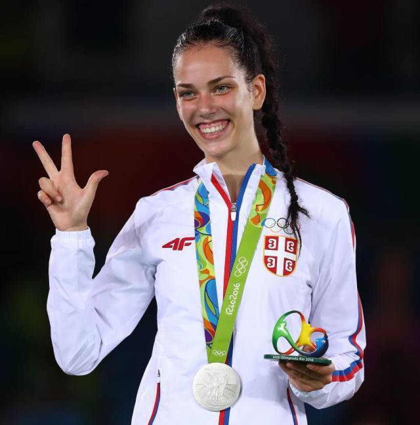 Интервју - Тијана Богдановић: Пуном паром у нове изазове!