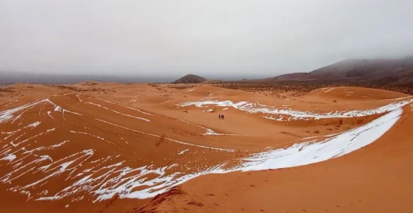 Snijeg prekrio pješčanu Saharu