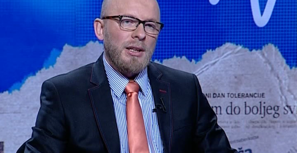 Arapović iz NVO prelazi u politiku