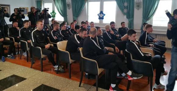 Krenuo Partizan: Ne osvrćite se na nepravde!