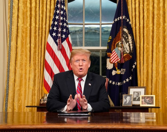 Трамп није увео ванредно стање