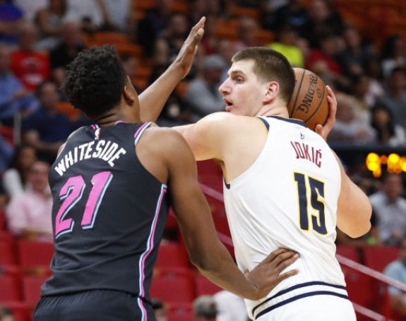 ''Flouteri'' su moja igra, jer ne mogu da zakucavam!