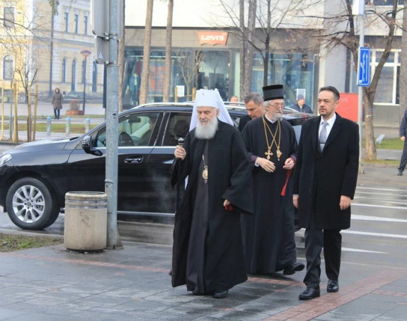 Вјерници дочекали патријарха Иринеја