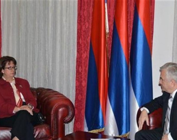 Ambasadorka SAD u NSRS kod Čubrilovića