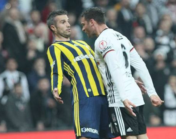 Tošić isključen zbog Jelene Karleuše