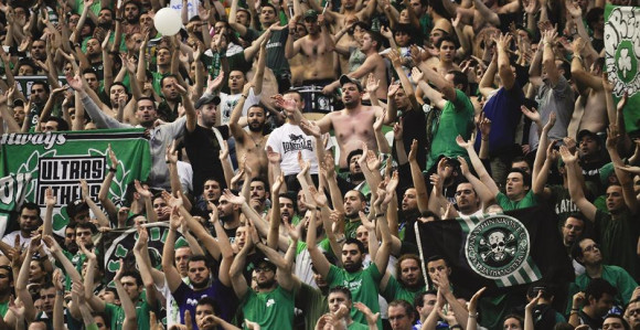 Prijeti istupanjem, traži izvinjenje i kupuje u NBA!