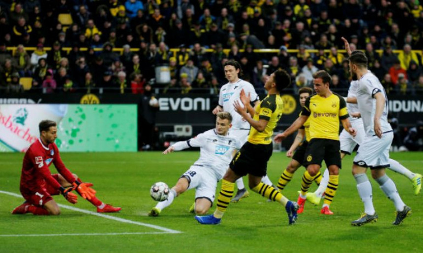 BL: Sančo rekorder, ali Dortmund je ispustio 3:0!
