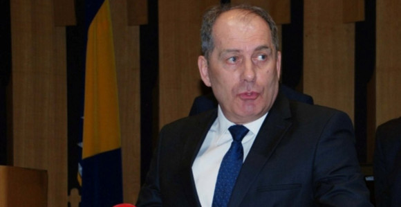 Dodik bi da bude srpski "vožd" 