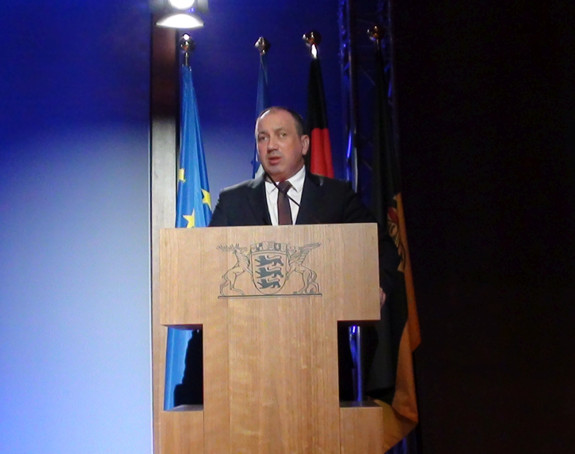 Crnadak otvorio "Dunavski salon"