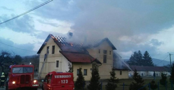 Gorjela škola kod Mrkonjić Grada