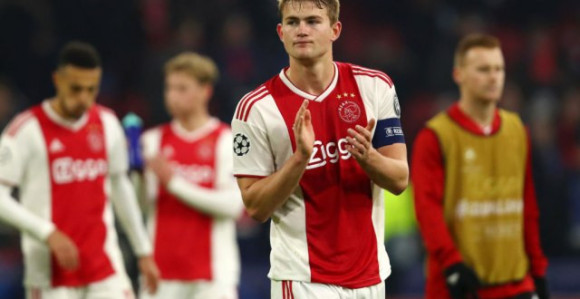 Атлетико хоће Де Лихта, као замјену за Година!