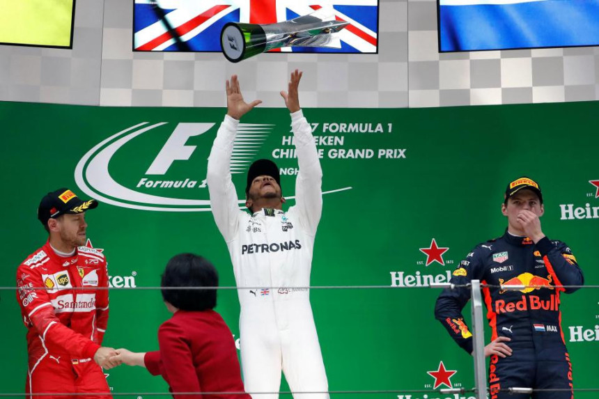 Hamilton: Najneizsvesnija borba za titulu!