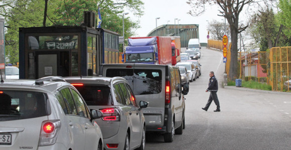 Gužve: Čeka se do sat vremena