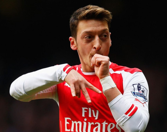 Ozil se žali i traži od uprave da se ''otvori''!