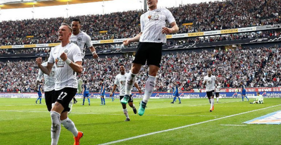 Prelijepo! Levandovski, pa iza njega Semberac, Luka Jović!