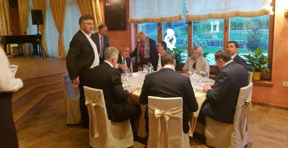 Gdje je priredio večeru Čović?