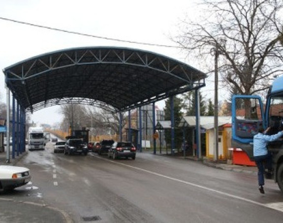 Na prelazima čekanje do 45 min