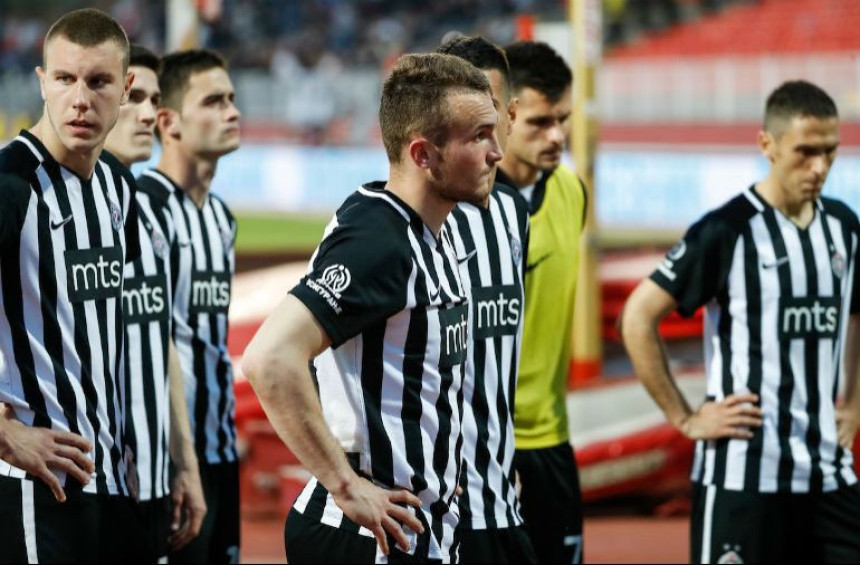 Priča: Partizanov neobjašnjivi raspad...
