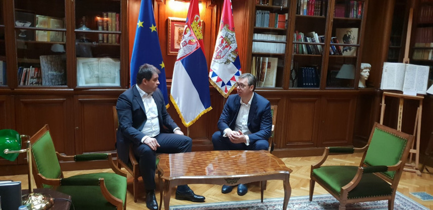Vučić pomno prati zbivanja u Srpskoj