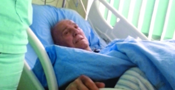 Bata Živojinović u teškom stanju