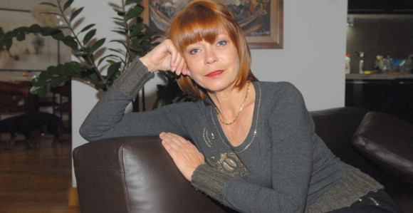 Neda Arnerić pala sa trećeg sprata!